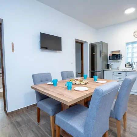 Apartament Ludas Matyi Vendeghaz Kastelyosdombo